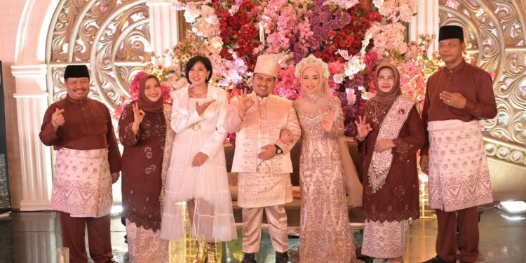 Bupati Bengkalis Kasmarni Gelar Resepsi Unduh Mantu Pernikahan Arsya dan Tiara