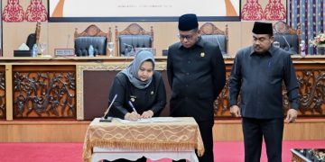 Melalui Rapat Paripurna DPRD, APBD Kabupaten Bengkalis TA 2025 Ditetapkan Sebesar 3,3 T