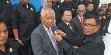 Ketua Umum PWI Pusat Kukuhkan LKBPH PWI Pusat: Kita Bantu dan Bela Wartawan untuk Tegakkan Kemerdekaan Pers