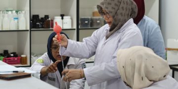 Belajar Kimia Jadi Lebih Menyenangkan, Saat Guru Makin Seru