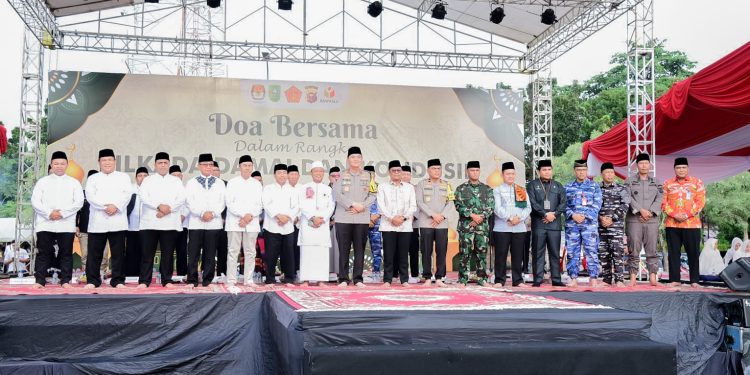 Ciptakan Pilkada Damai, Bupati Bengkalis Ikut Do’a Bersama Kapolda