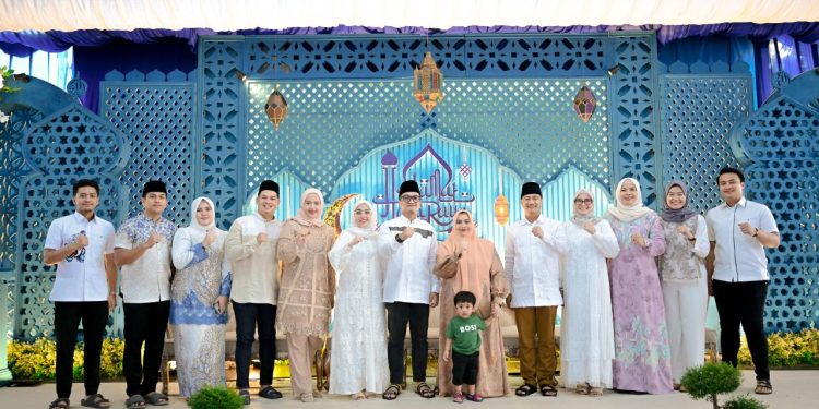 Bupati Bengkalis Kasmarni Gelar Open House di Kediaman Pribadi, Desa Muara Basung