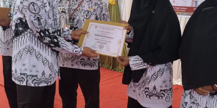 PGRI Bukit Batu Rayakan HUT ke-80 dan Hari Guru Nasional