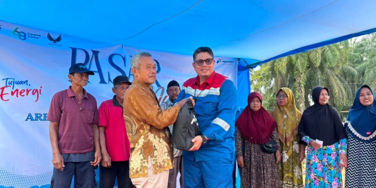 Senyum Syukur Warga Pematang Pudu dan Buluh Manis Sambut Paket Sembako Murah